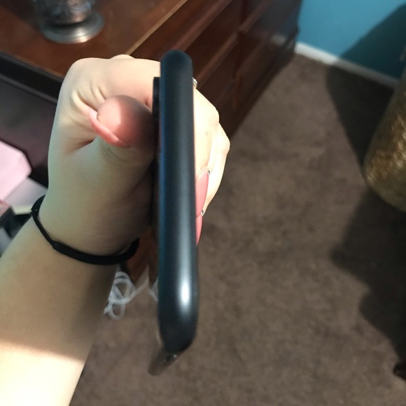 iPhone XR - Picture 4 of 5